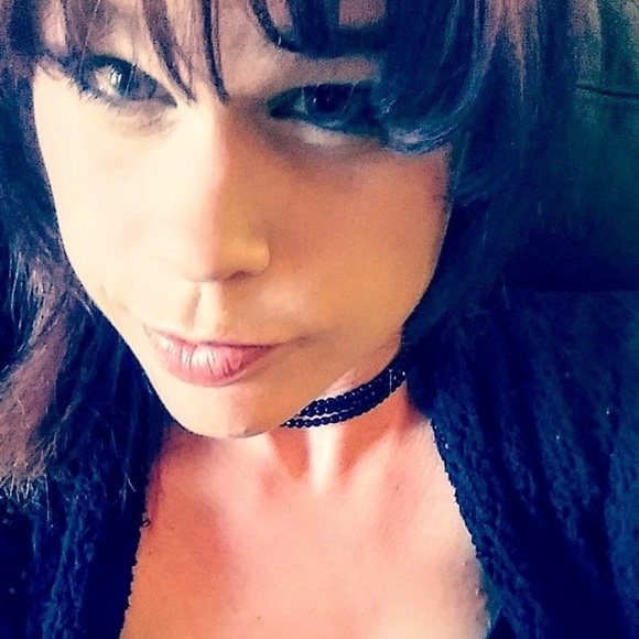 Meet your Posher, Allie - Picture 1 of 1